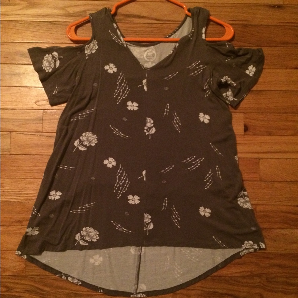 Maurice's women's top